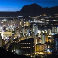 Alicante bei Nacht